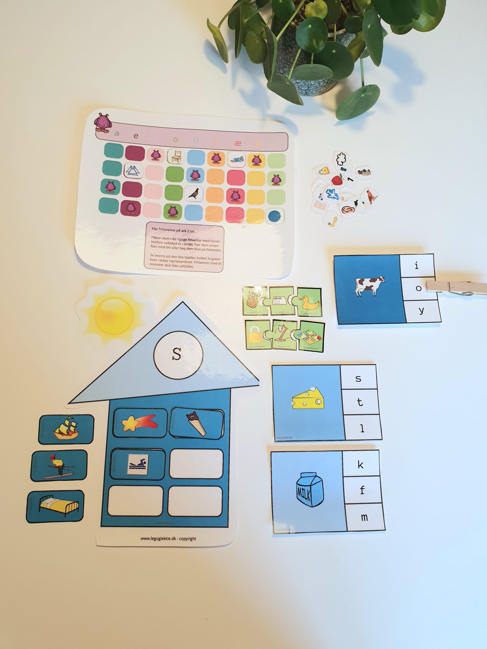 "Bogstavers lyde" - 5 læringsspil (Print selv)