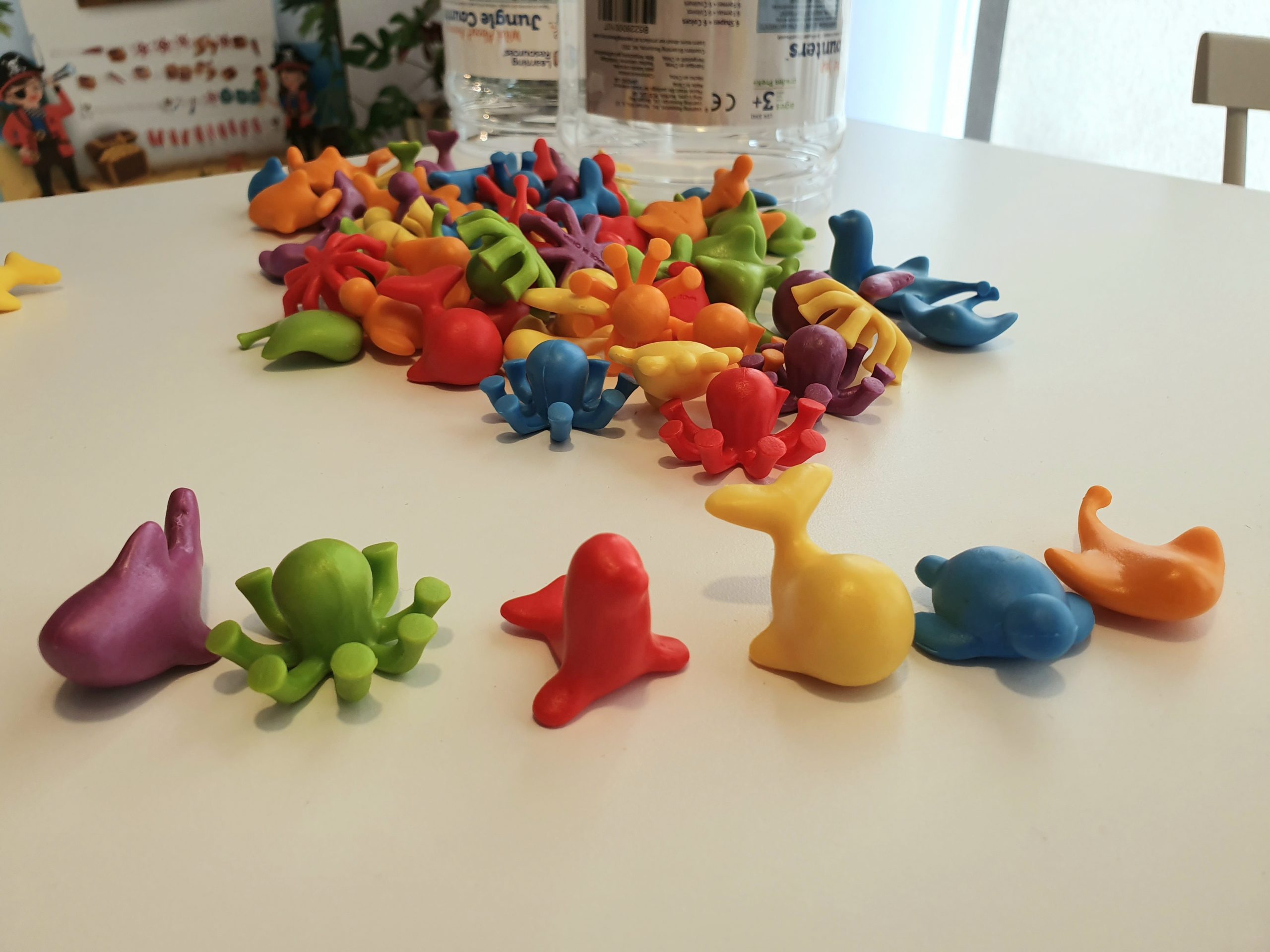 Havets dyr til farve og tal