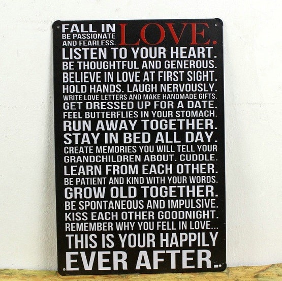 Emaljeskilt Fall in love