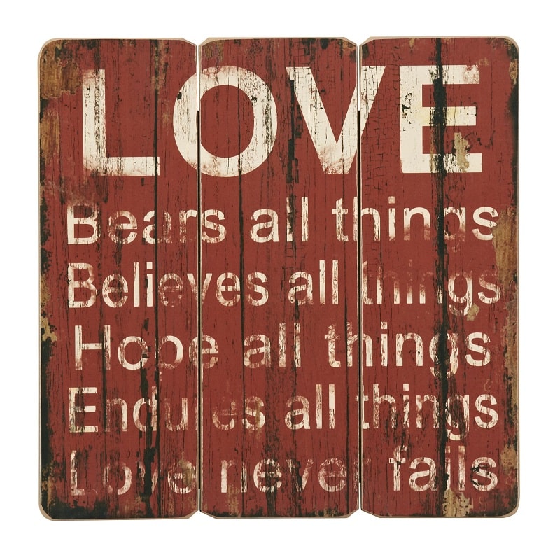 Træskilt Love Never Fails