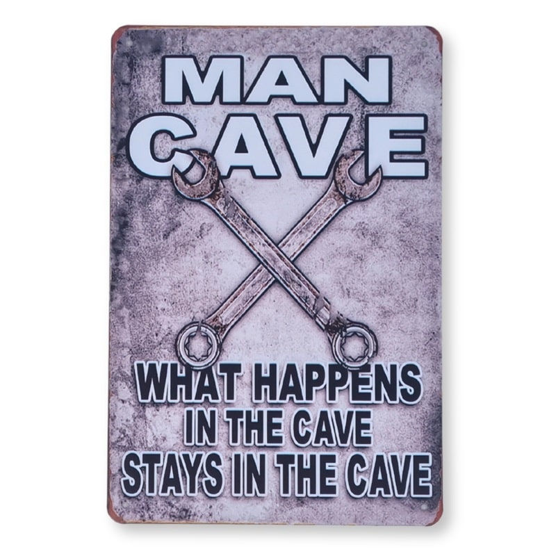 Emaljeskilt Man Cave - what happens in the cave...
