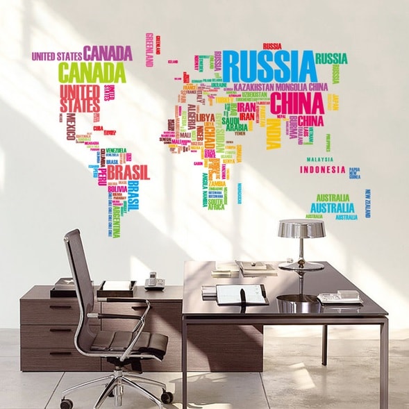 Wallsticker Verdenskort m. lande i farver