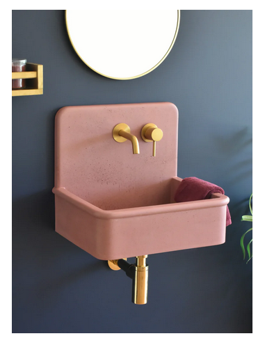 DAMA Vægmonteret 3-huller håndvask i beton m/beslag B44,5 cm - Jernrød