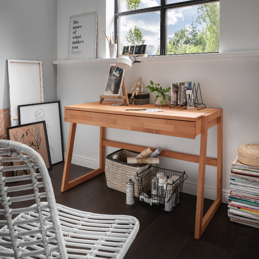 Sif Snedker Skrivebord i Massiv FSC Bøgetræ og Naturolie fra Organic Sleep | 1 Skuffe - B55 x H77 x L126